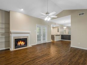 8601  Park Lane  221, Dallas Texas 75231