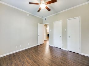 8601  Park Lane  221, Dallas Texas 75231