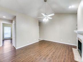 8601  Park Lane  221, Dallas Texas 75231