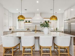 1811  Bermuda Street , Dallas Texas 75214