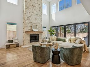 1811  Bermuda Street , Dallas Texas 75214