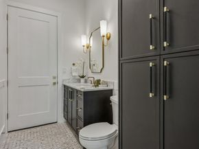 1811  Bermuda Street , Dallas Texas 75214