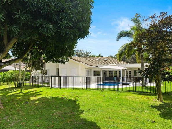 2729 NW 28th St, Boca Raton FL 33434