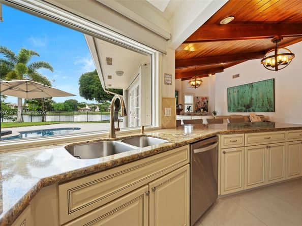 2729 NW 28th St, Boca Raton FL 33434