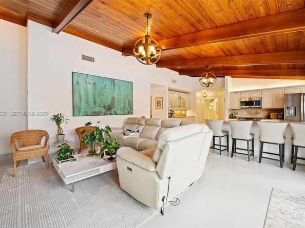 2729 NW 28th St, Boca Raton FL 33434