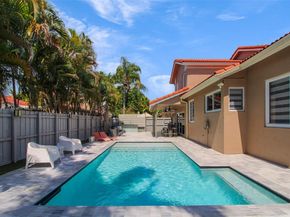 15462 SW 147th St, Miami FL 33196