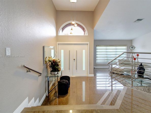 15462 SW 147th St, Miami FL 33196