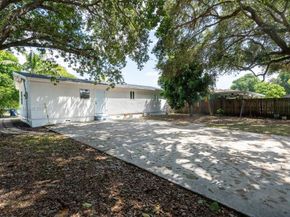 2250 NW 154th St, Miami Gardens FL 33054