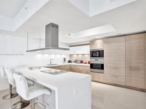 17301 Biscayne Blvd 1207, North Miami Beach FL 33160