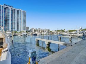 17301 Biscayne Blvd 1207, North Miami Beach FL 33160