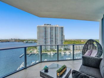 17301 Biscayne Blvd