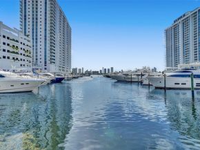 17301 Biscayne Blvd 1207, North Miami Beach FL 33160