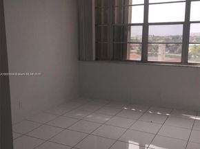 2025 NE 164th St 516, North Miami Beach FL 33162