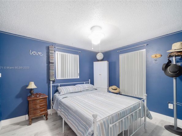 3715 SW 29th St, Miami FL 33134