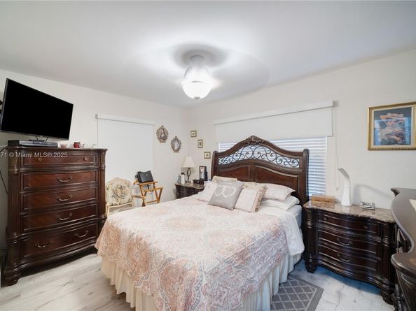 3715 SW 29th St, Miami FL 33134