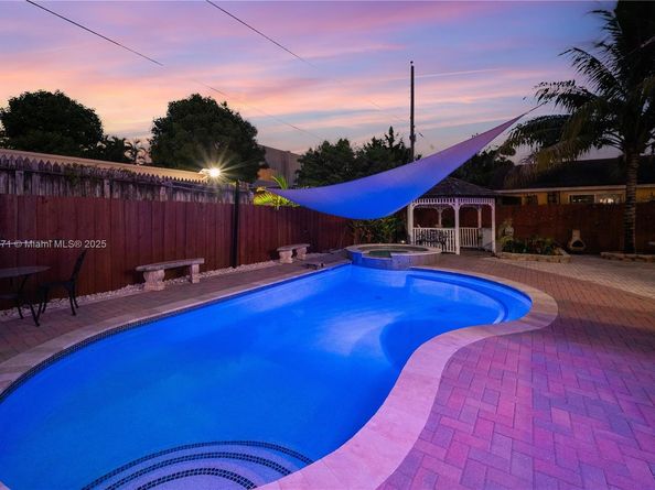 3715 SW 29th St, Miami FL 33134
