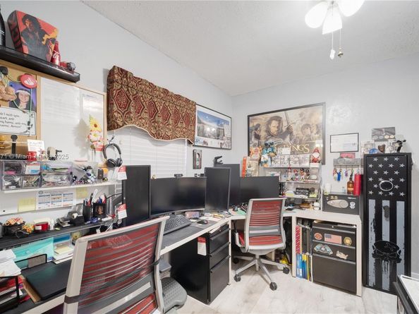 3715 SW 29th St, Miami FL 33134
