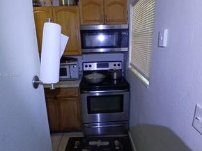 948 NW 14th Ct, Fort Lauderdale FL 33311