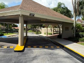15320 SW 53rd St, Miami FL 33185