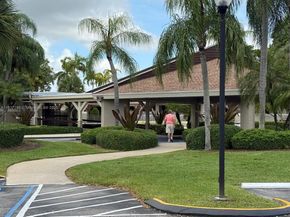 15320 SW 53rd St, Miami FL 33185