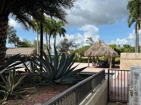 15320 SW 53rd St, Miami FL 33185