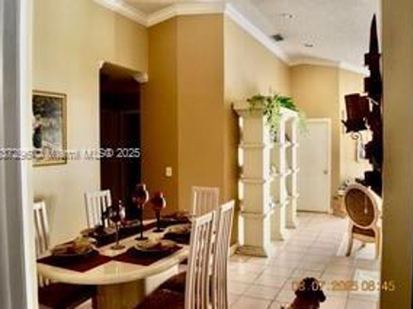 15320 SW 53rd St, Miami FL 33185
