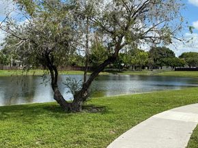 15320 SW 53rd St, Miami FL 33185
