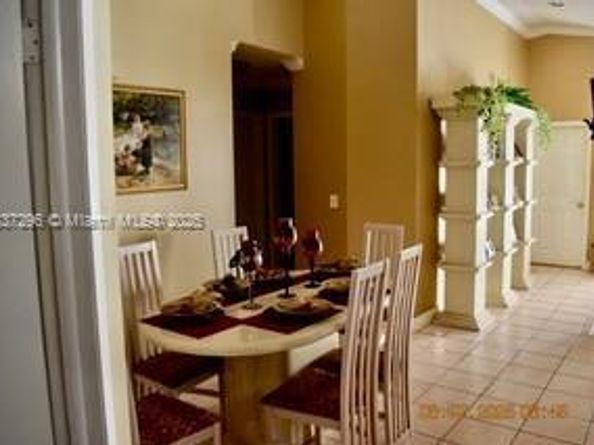 15320 SW 53rd St, Miami FL 33185