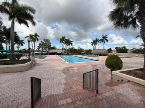 15320 SW 53rd St, Miami FL 33185