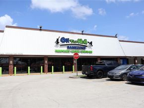 13935 SW 84th St 905, Miami FL 33183