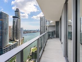 77 SE 5th ST 309, Miami FL 33131
