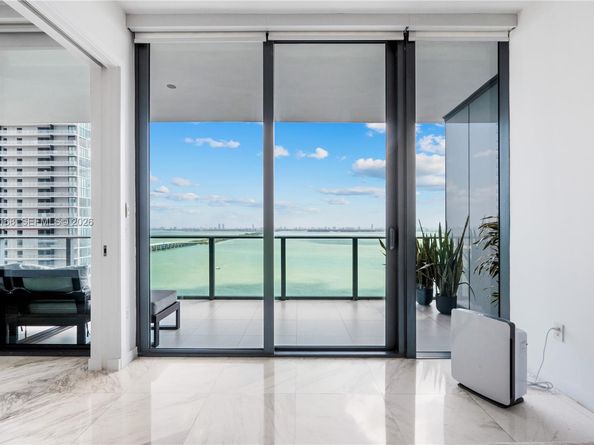 480 NE 31st St 2405, Miami FL 33137