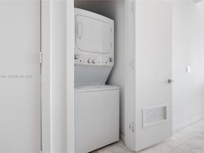 480 NE 31st St 2405, Miami FL 33137