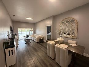 11781 SW 7th St, Pembroke Pines FL 33025