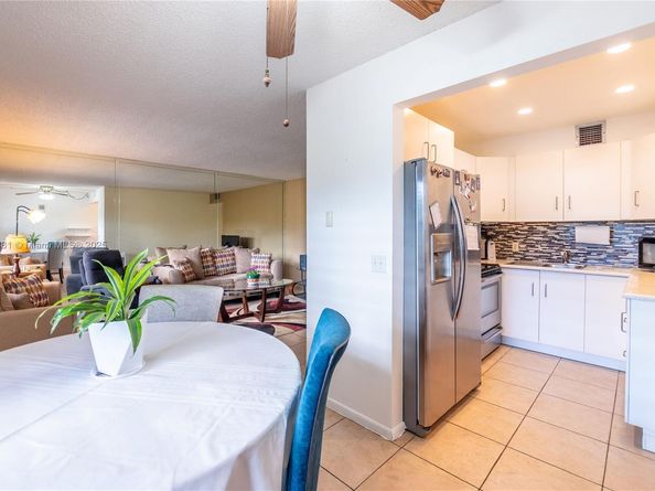 13475 SW 9th St 410A, Pembroke Pines FL 33027