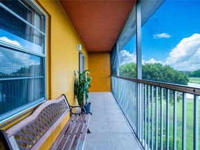 13475 SW 9th St 410A, Pembroke Pines FL 33027