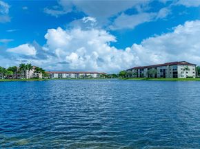 13475 SW 9th St 410A, Pembroke Pines FL 33027