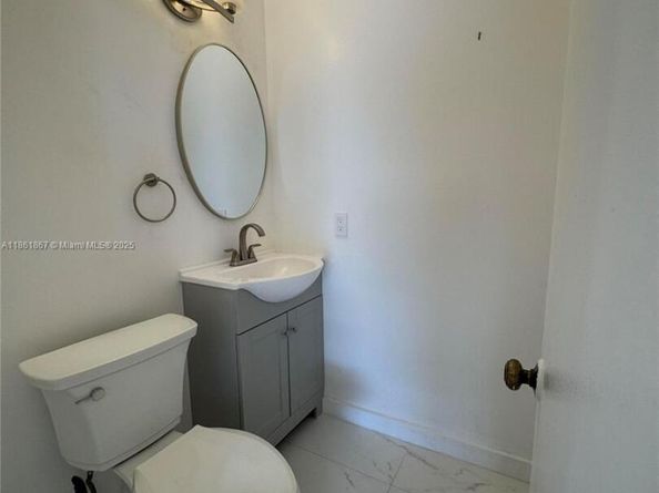 10936 SW 138th Pl, Miami FL 33186