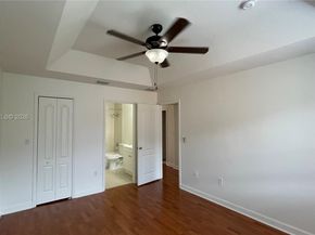 7020 NW 177th St B103, Hialeah FL 33015