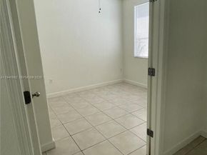 7020 NW 177th St B103, Hialeah FL 33015