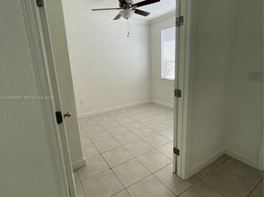 7020 NW 177th St B103, Hialeah FL 33015