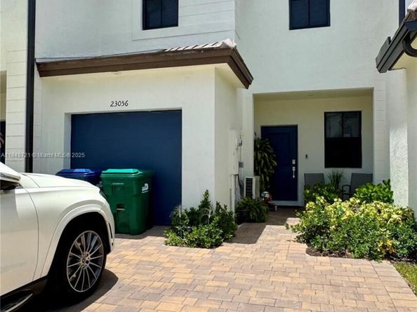 23056 SW 129th Ct, Miami FL 33170