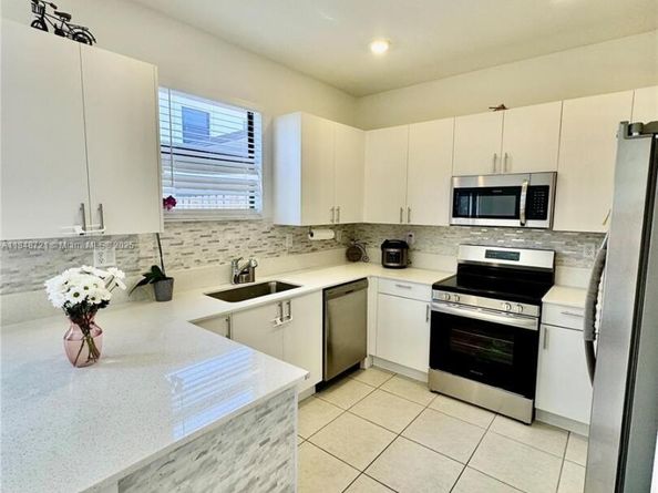 23056 SW 129th Ct, Miami FL 33170