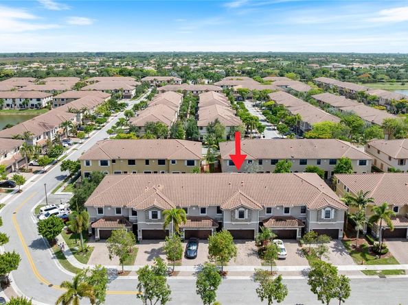 9618 Waterview Way, Parkland FL 33076