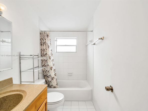 1530 Pennsylvania Ave 203, Miami Beach FL 33139