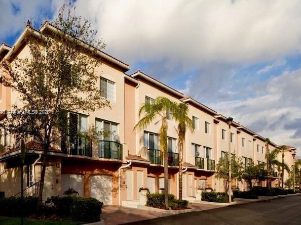 2009 SE 10th Ave 303, Fort Lauderdale FL 33316