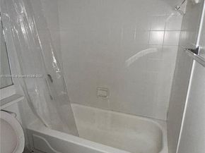 2009 SE 10th Ave 303, Fort Lauderdale FL 33316