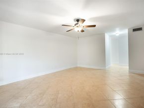 354 Lakeside Ct 212, Sunrise FL 33326