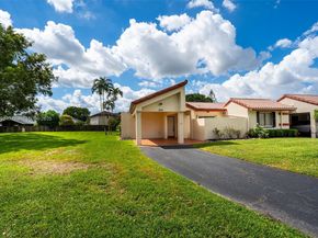 354 Lakeside Ct 212, Sunrise FL 33326