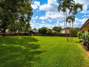 354 Lakeside Ct 212, Sunrise FL 33326